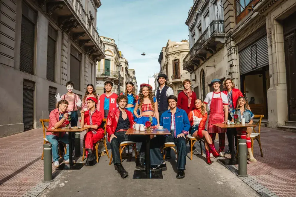 Foto del elenco de la serie Margarita.