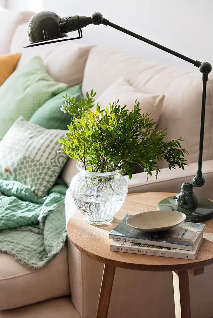 Mini mesas para el living: ideas para sumarlas con estilo a espacios pequeños