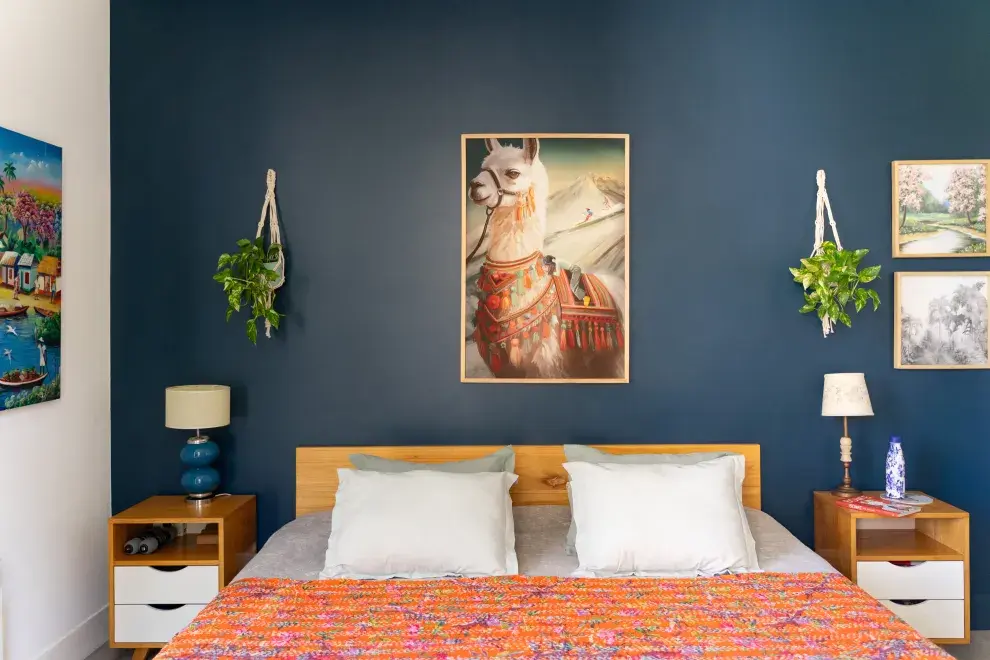 Datito extra de amor: “Le hice una foto a Celeste sobre el sillón y, después, la agregué durmiendo sobre la llama”, cuenta María.