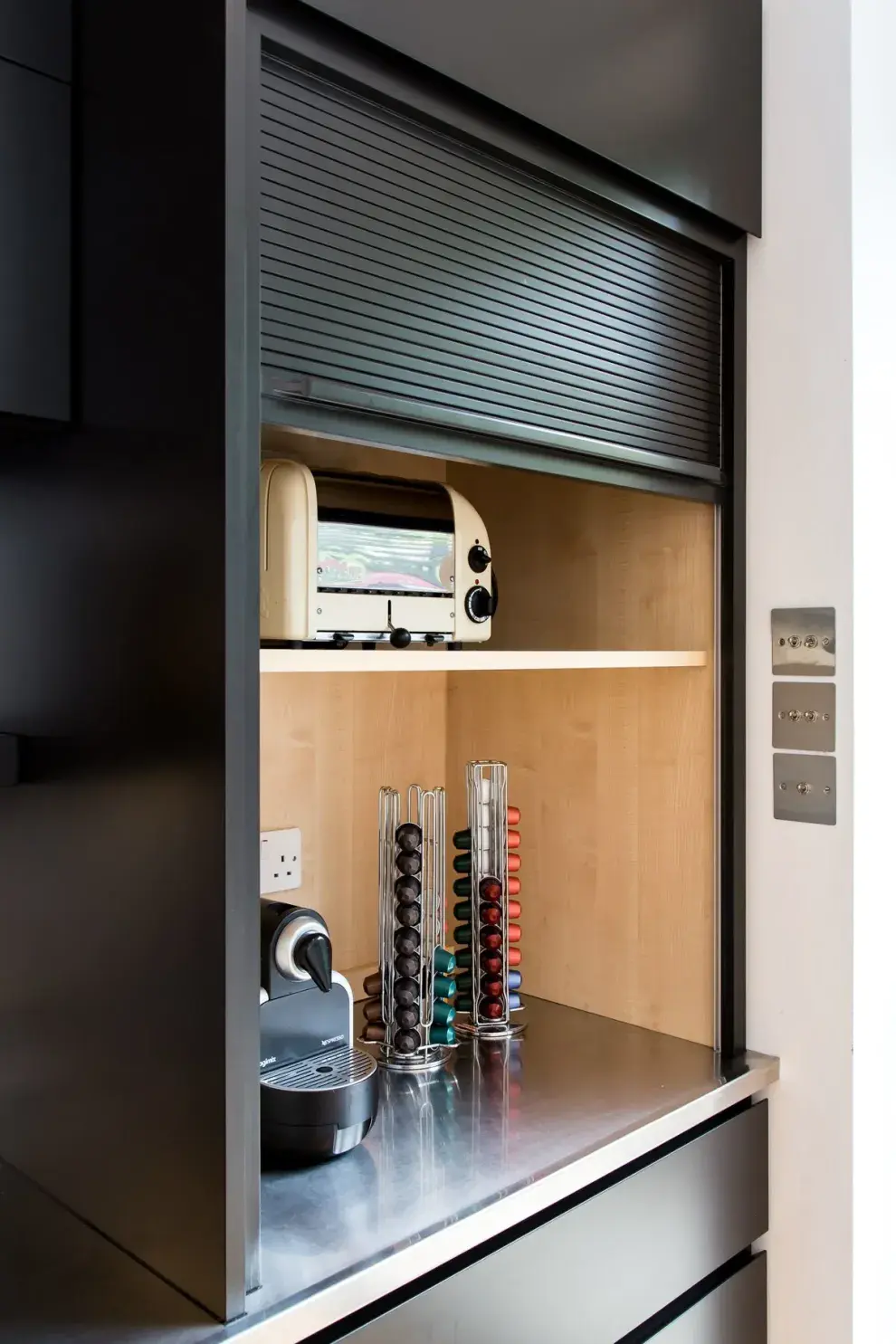 Adiós al desorden: así es la nueva tendencia de cocinas invisibles