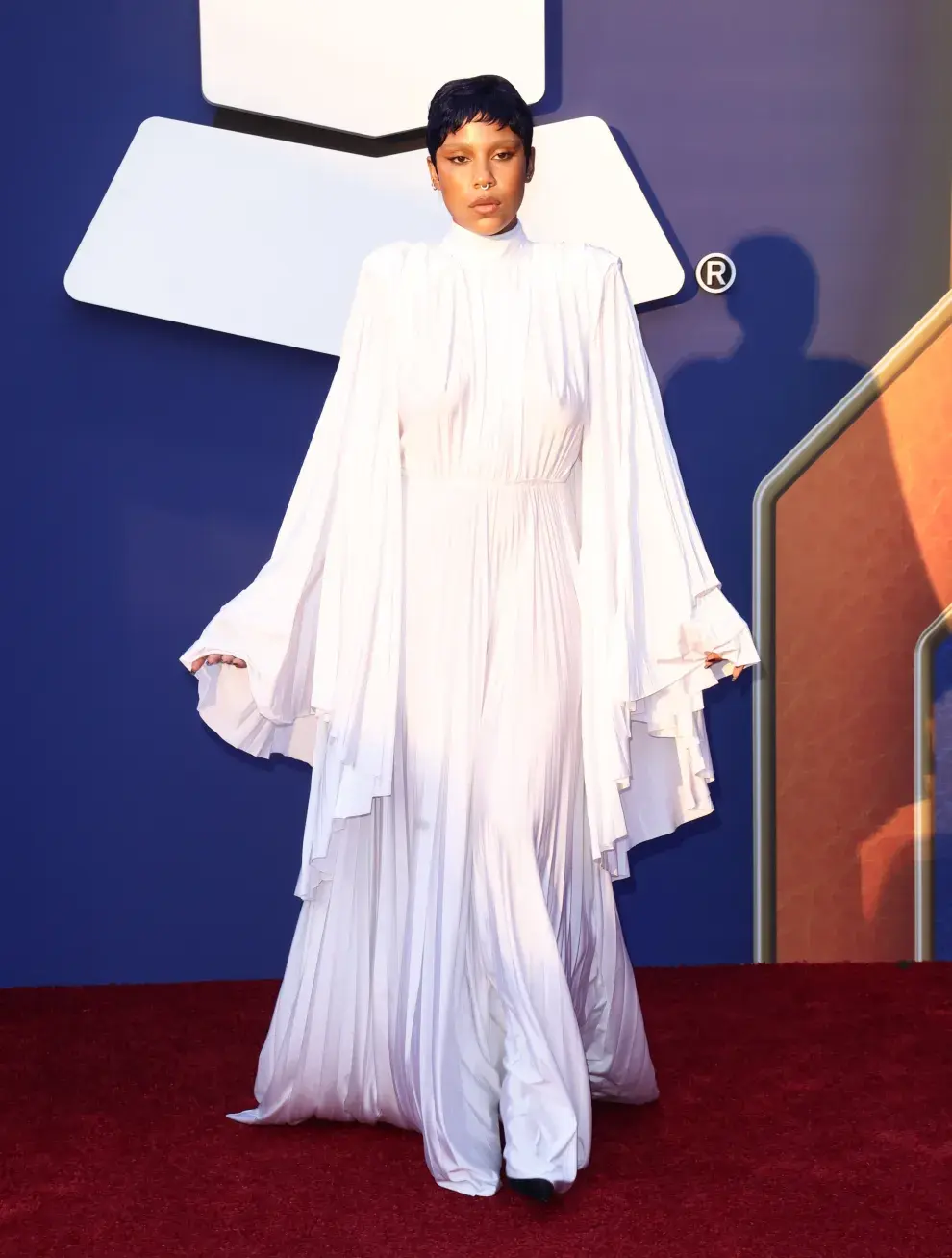 Tokischa en la alfombra roja de los Latin Grammys 2025.