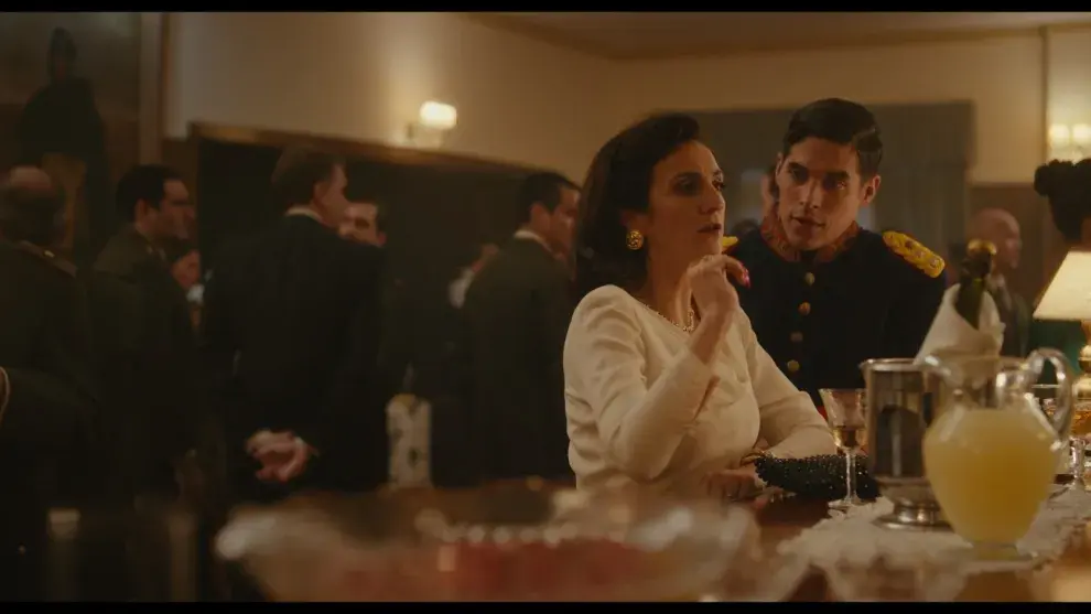 Foto de Julieta Zylberberg y "El Purre" José Gimenez Zapiola en la serie Yiya.