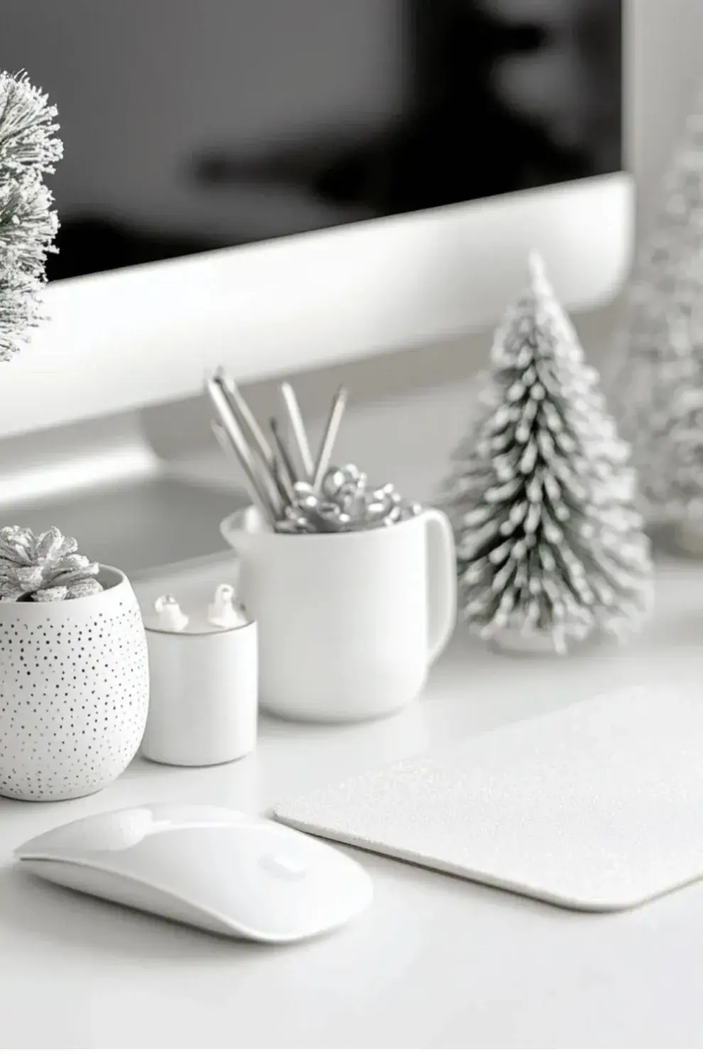 Foto de deco navideña en la oficina.