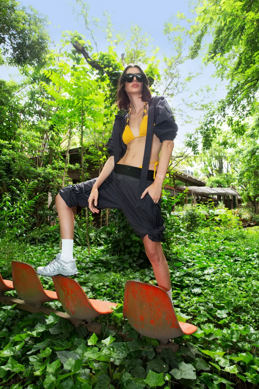 BIKINI (RANGA,  $89.900), BODYSUIT  (ADIDAS, $154.000