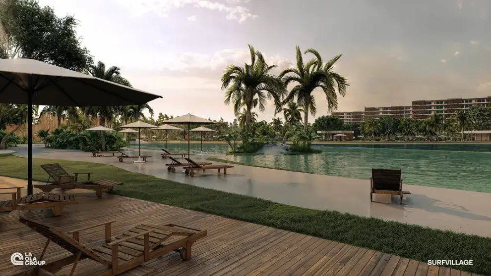 El complejo apunta a ser mucho más que olas: beach-club, gastronomía, spa y espacios de relax —algo ideal para compartir con amigos, familia o en pareja.