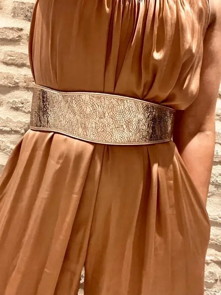 Cintos escultóricos o anchos