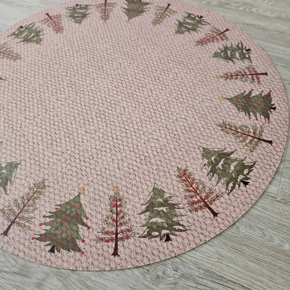 Alfombra redonda navideña simil textil, que combina lo mejor de dos mundos: la calidez y el diseño de un textil tradicional con la innovación y resistencia de nuestras alfombras vinílicas