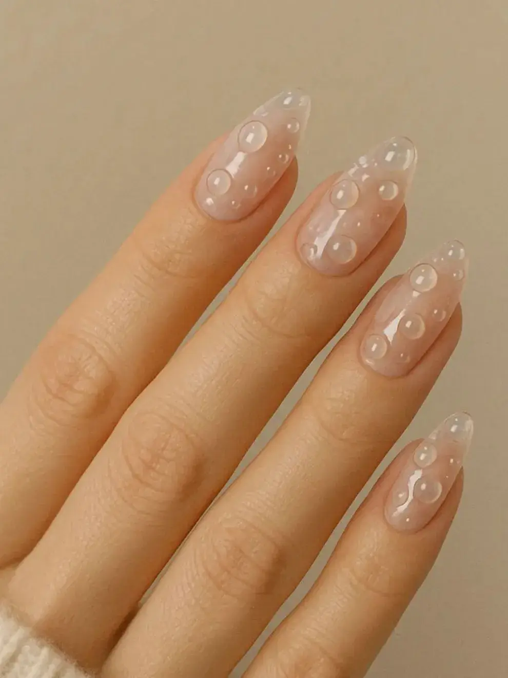 Una técnica moderna que replica el efecto de burbujas sobre la superficie del agua.