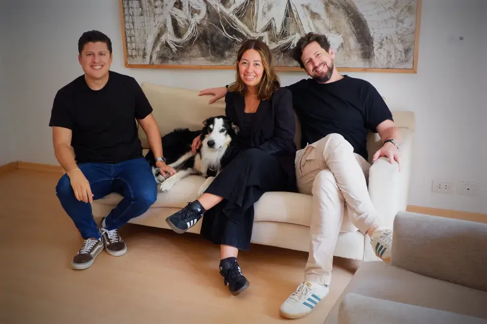 Keila Barral Masri, junto a 