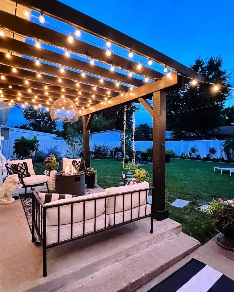 Guirnaldas navideñas para el balcón: la opción solar económica que decora y ahorra energía