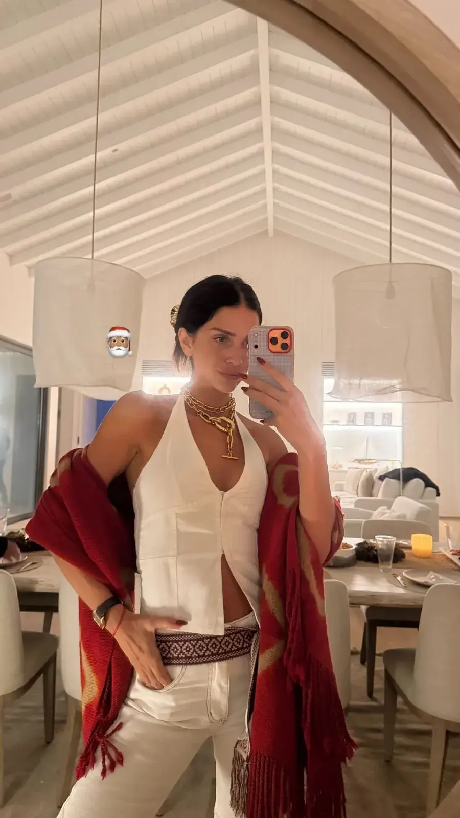 El look de Zaira Nara en Navidad 2025.