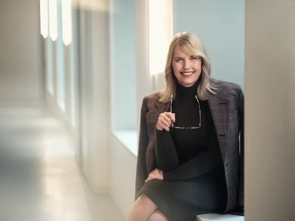 La importancia de las mujeres en cargos de liderazgo.