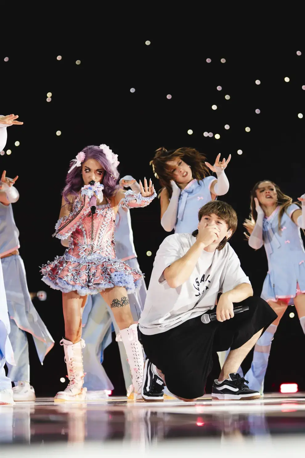 Foto de María Becerra y Paulo Londra en River.