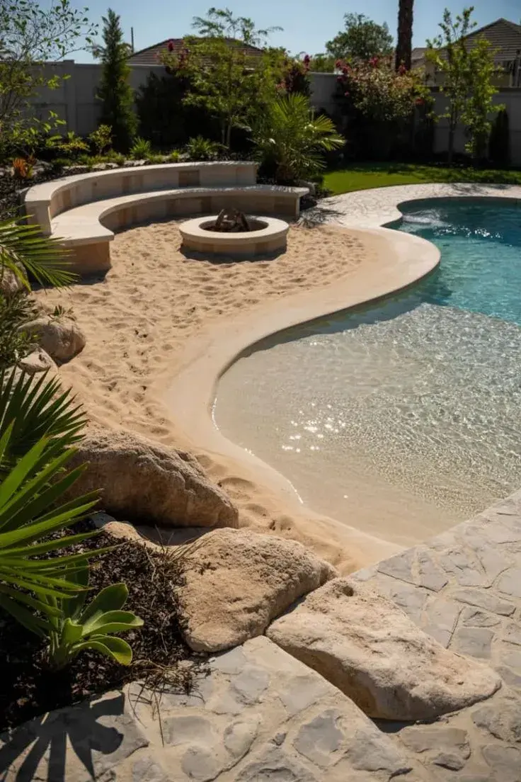 Piletas de arena: la tendencia para patios que crea una playa en tu casa