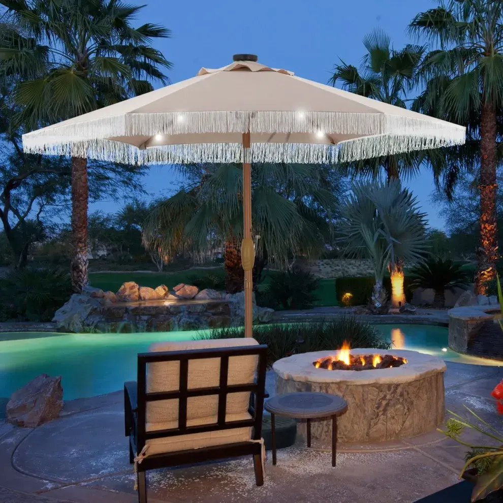 Sombrillas cancheras para lograr sombra en tu pileta sin perder el estilo.