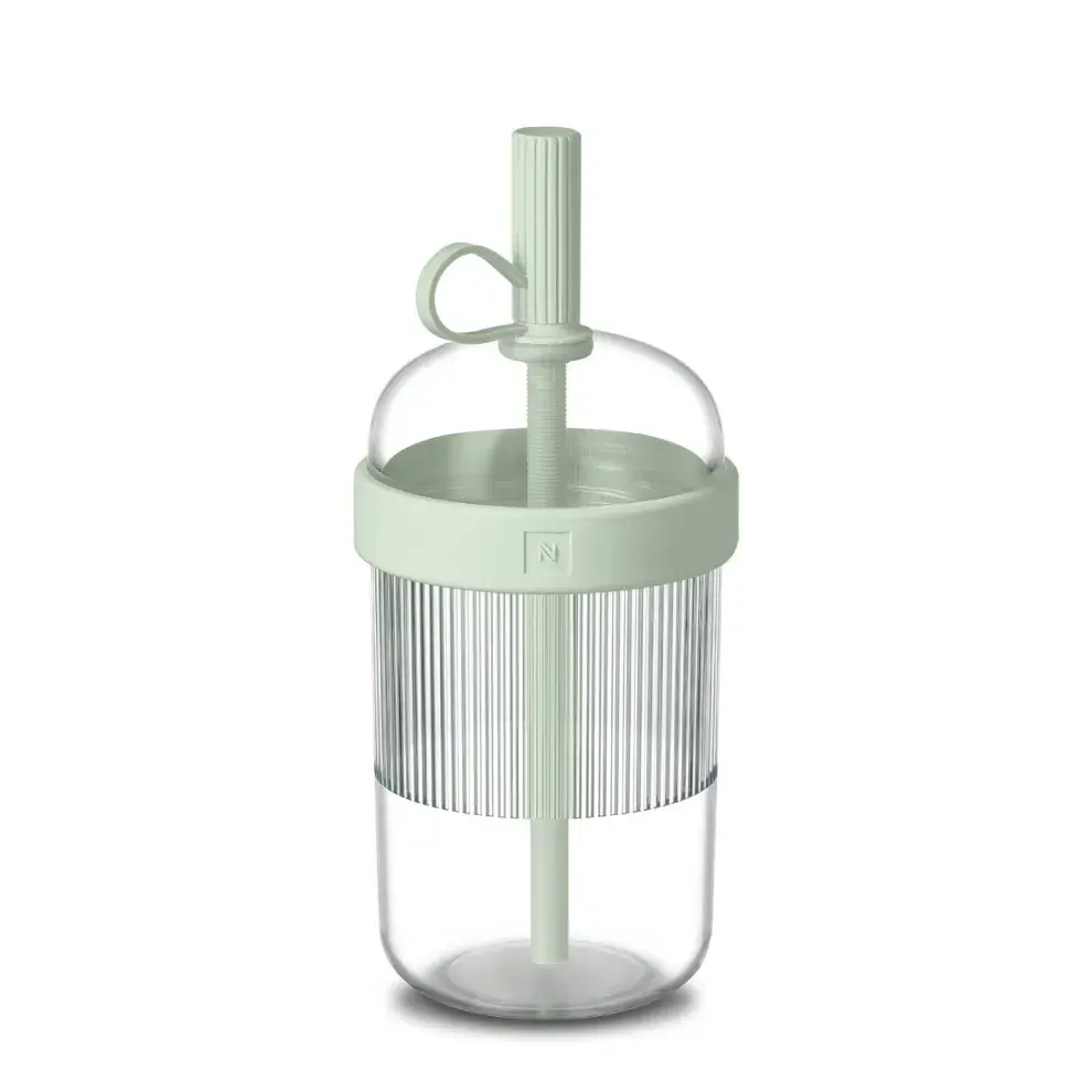 Nespresso presenta en Argentina el Tumbler un accesorio viral en todo el mundo por su capacidad de mantener el café en su lugar, sin importar si estás caminando, viajando o moviéndote de un lugar a otro.