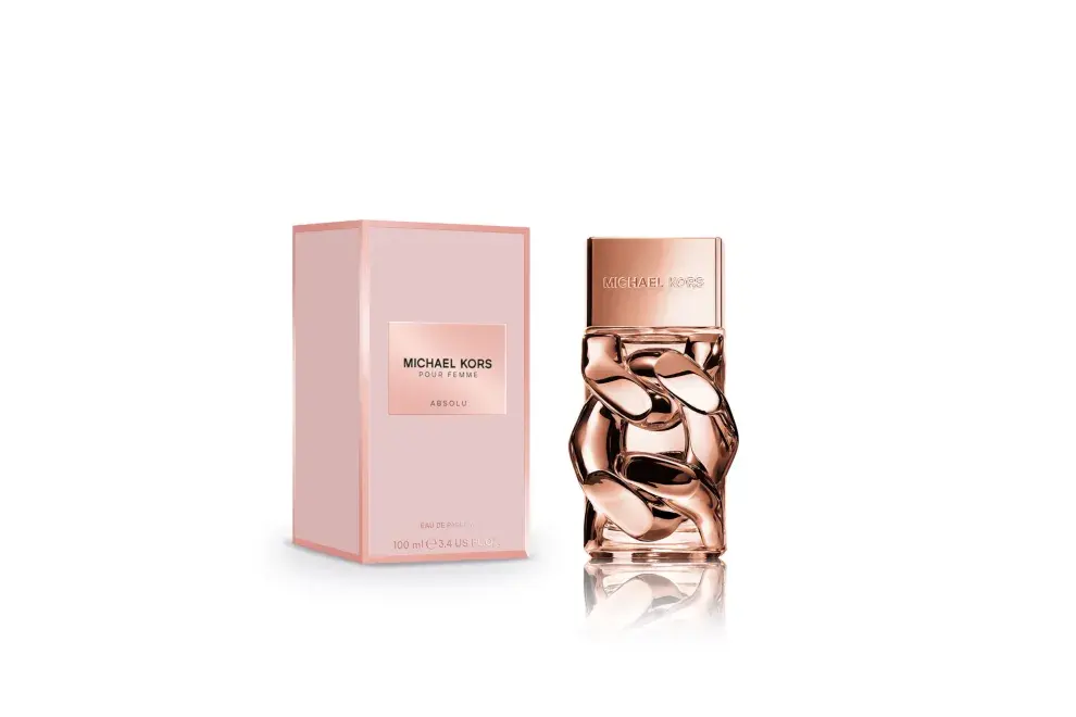 Michael Kors Pour Femme Absolu es una fragancia Ambarina Afrutada Floral que encarna la esencia de la mujer Michael Kors: radiante, elegante y llena de confianza. ($199.000)