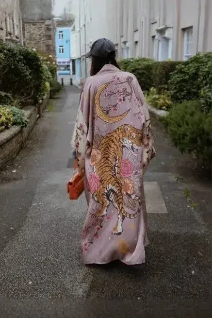 Este verano 2025-2026, el llamado Ibiza Style se posiciona como una de las tendencias más virales y deseadas del armario estival