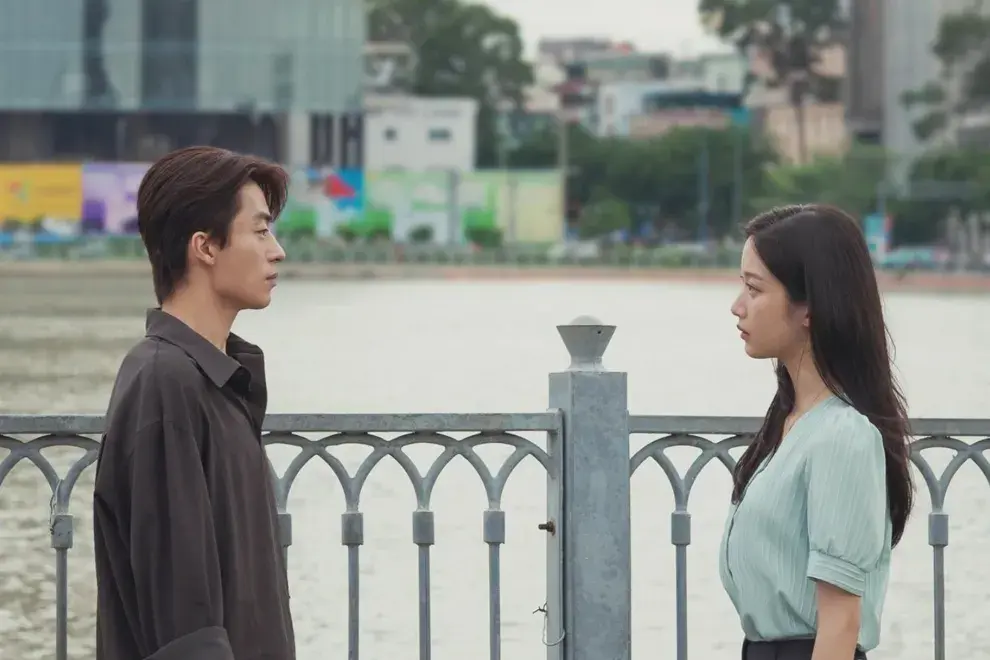 Once We Were Us habla sobre lo que sucede después de una relación.