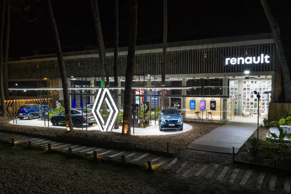 Stand de Renault en Cariló.
