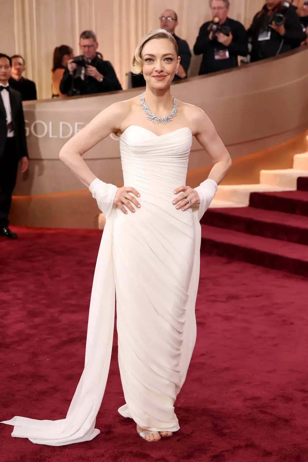 Amanda Seyfried en la alfombra roja de los Golden Globes 2026.