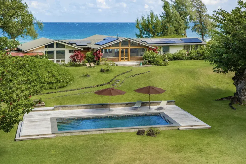 Así es la casa de Julia Roberts en Hawaii: lujo discreto, luminosa y conexión con la naturaleza.