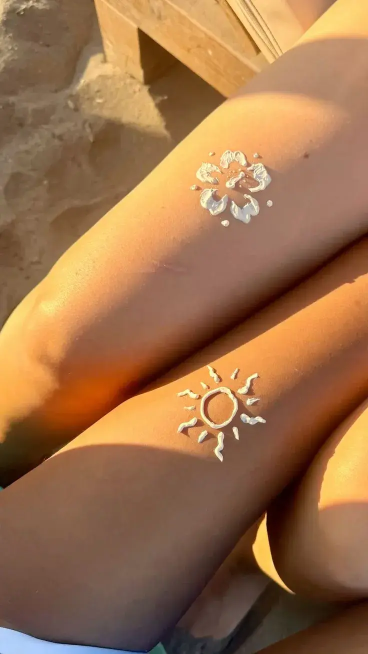 Expertos advierten sobre los riesgos irreparables de las quemaduras solares inducidas por el "Sunburn Art", una práctica que aumenta drásticamente el riesgo de cáncer de piel.