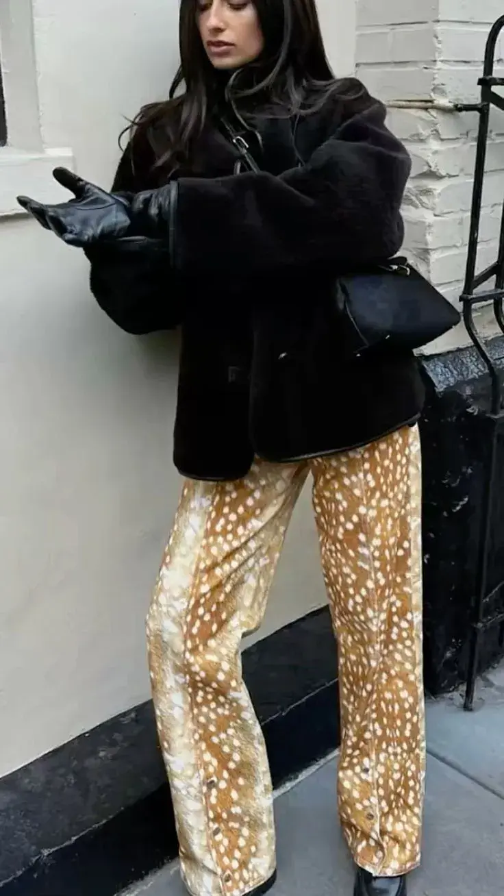 Adiós al leopardo: el animal print que marca tendencia en 2026 es el estampado Bambi