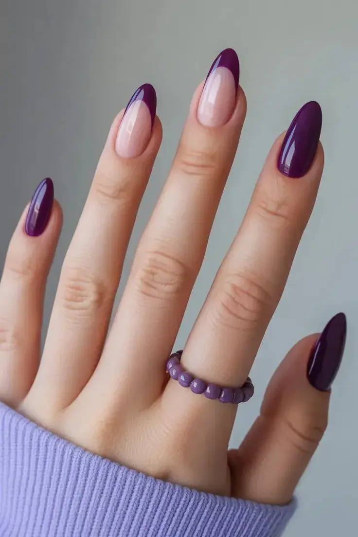 Plum nails: el color tendencia de Pinterest que va a dominar las uñas en 2026