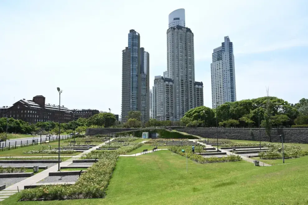 Hoy cuenta con más de 3.600 rosas de 24 variedades distintas. 