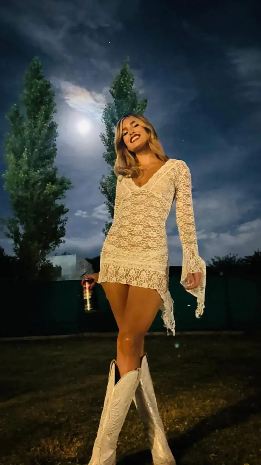 El look de Julieta Poggio para recibir el Año Nuevo 2026.