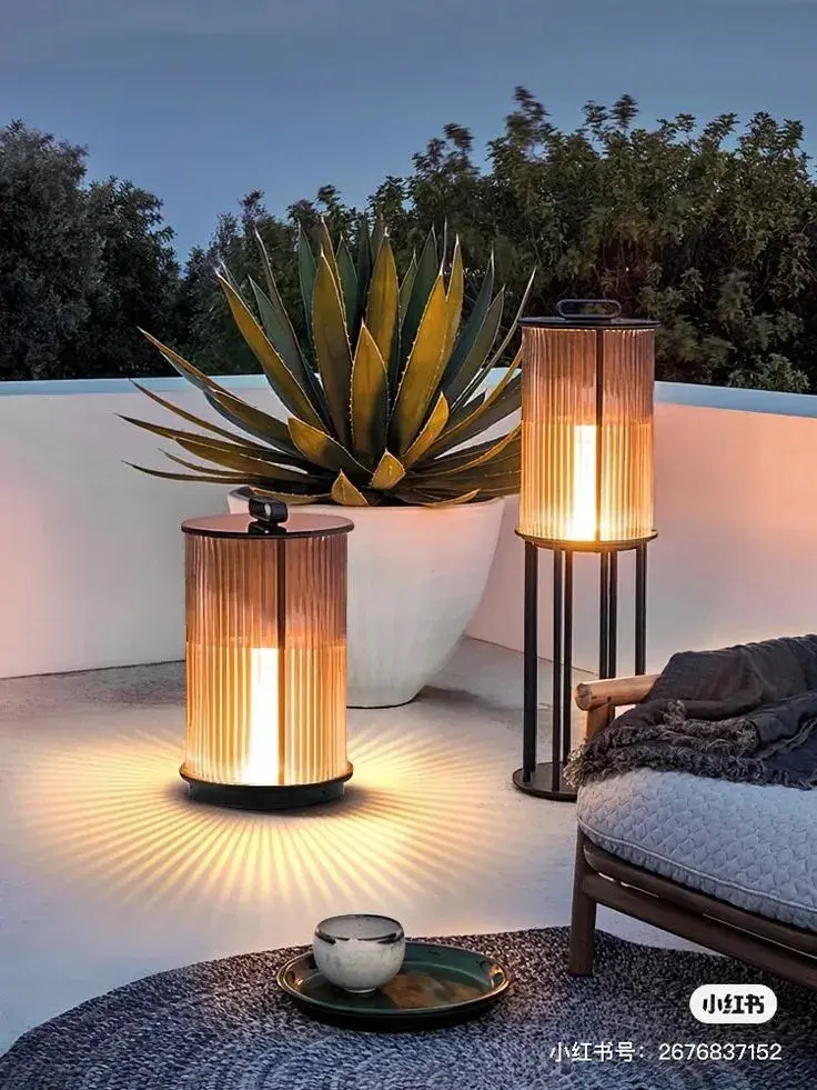 Lámparas de pie para exterior