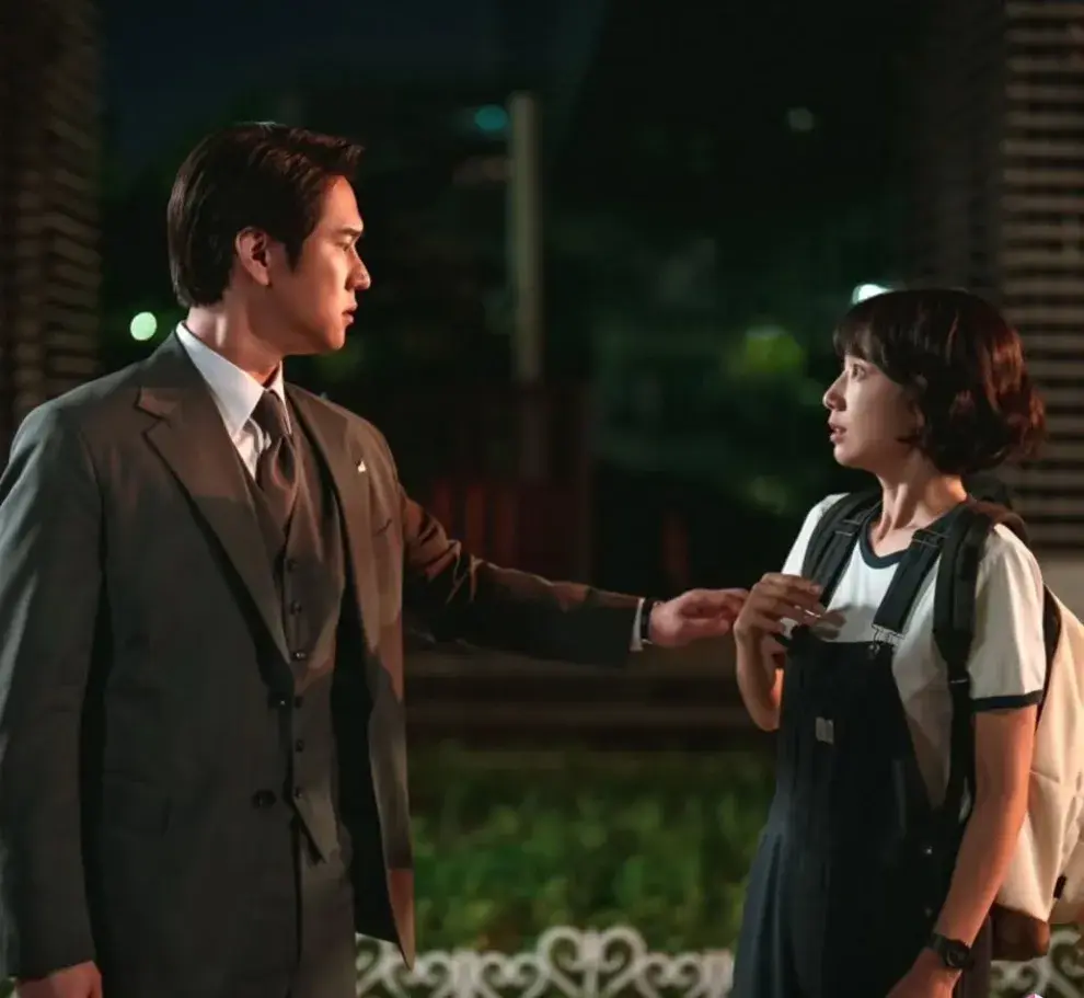 Por qué sumar La infiltrada Srta. Hong a tu lista de K-dramas para ver en Netflix.