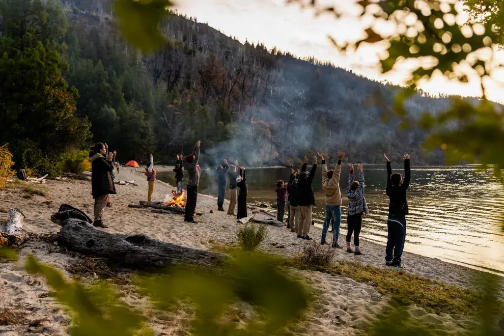 Tobías Merlo, licenciado en Ciencias Ambientales, es fundador y director de ReforestArg, una organización argentina dedicada a la restauración de bosques.