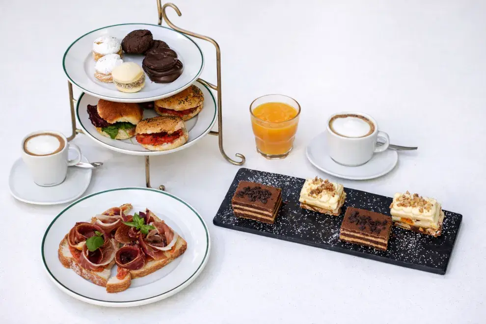 Hay tardes que invitan a bajar el ritmo, sentarse a la mesa y dejar que el tiempo pase sin apuro