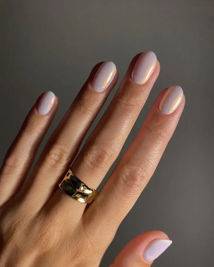 Glass Chrome nails: el diseño de uñas que dominará el 2026
