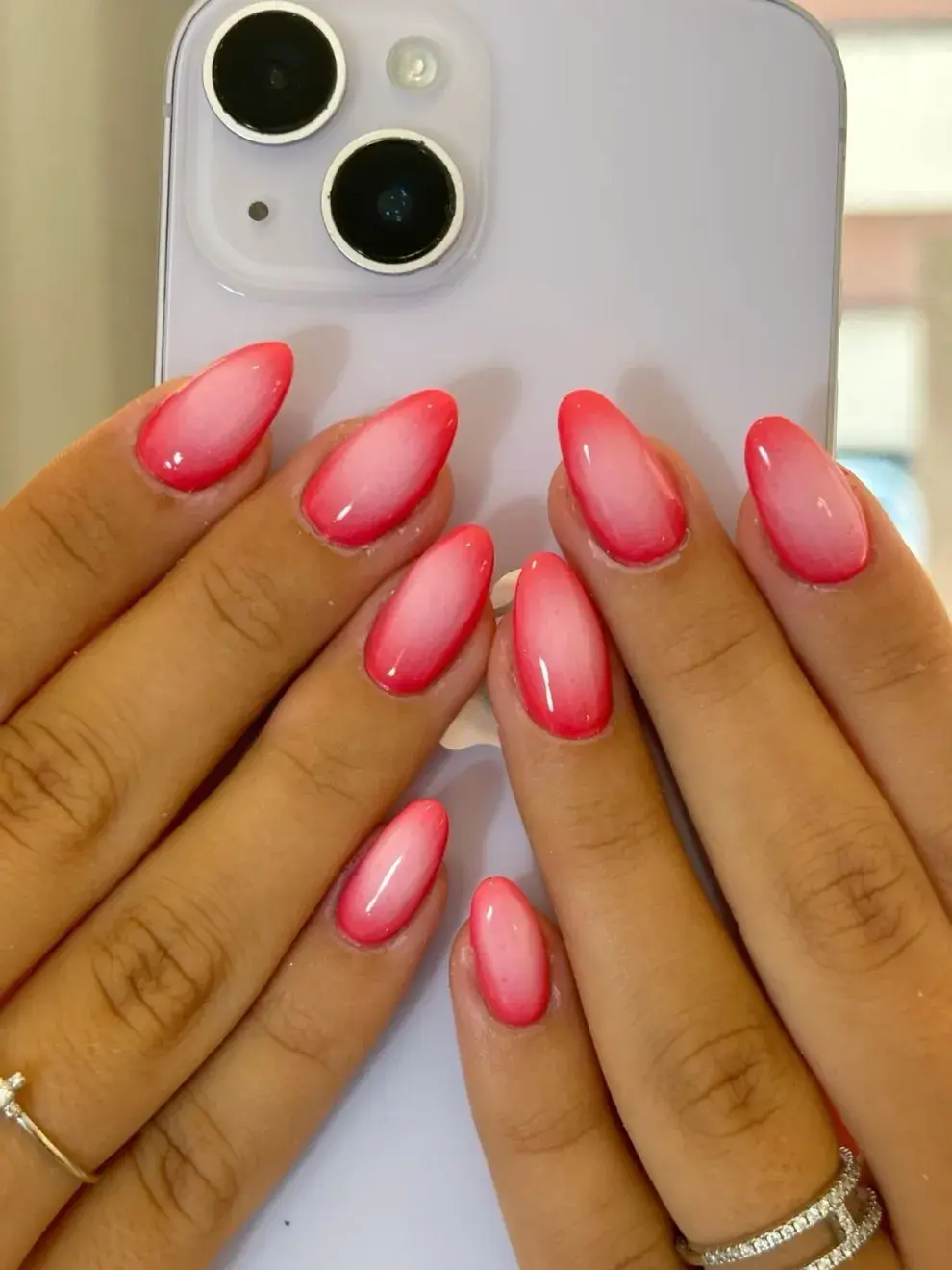 Uñas rubber de verano: 6 diseños llenos de color para tus uñas