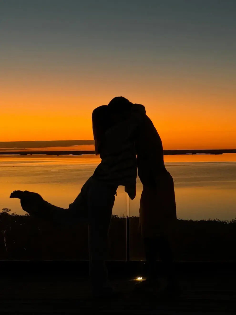 Además, estuvo acompañada de Rodrigo de Paul