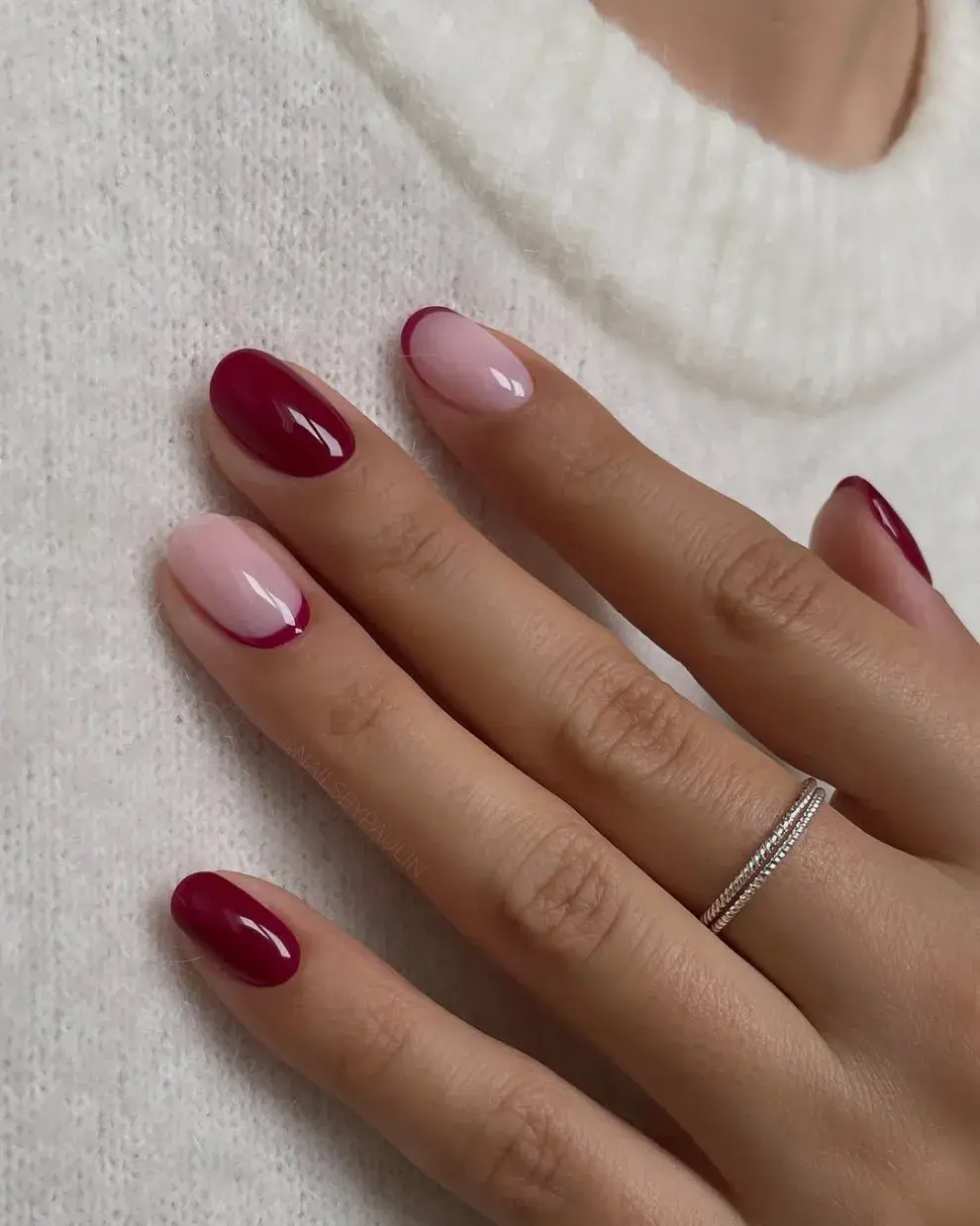 10 diseños de uñas francesas originales para usar en marzo y anticipar el otoño