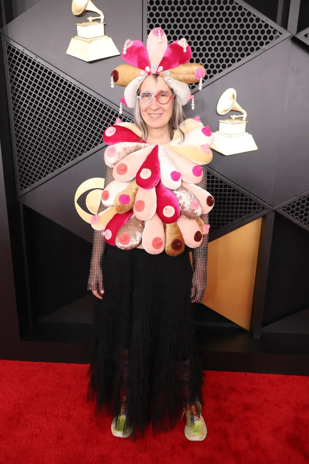 Andrea Echeverri en la alfombra roja de los Grammy 2026.