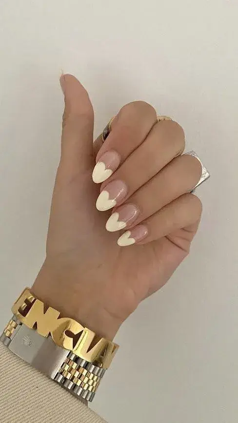 Uñas San Valentín 2026: 15 diseños elegantes (y fáciles) que se ven caros