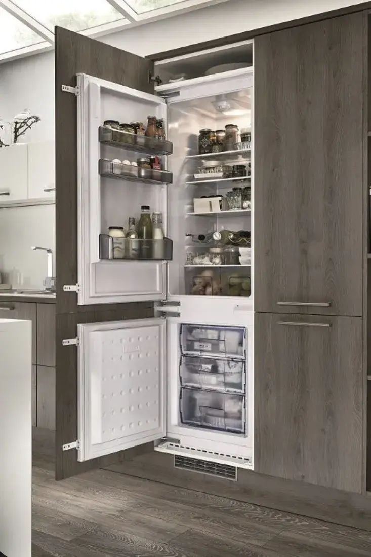 Heladeras escondidas: las mejores ideas para integrarlas a tus muebles y lograr una cocina minimalista