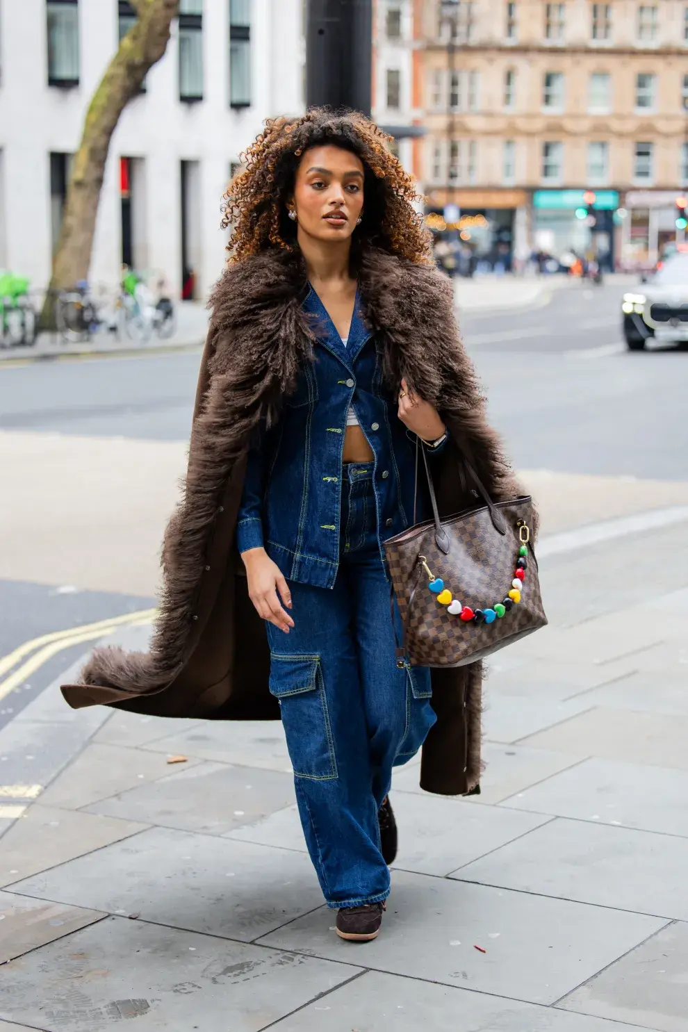London Fashion Week: las tendencias de street style que anticipan lo que se viene en 2026