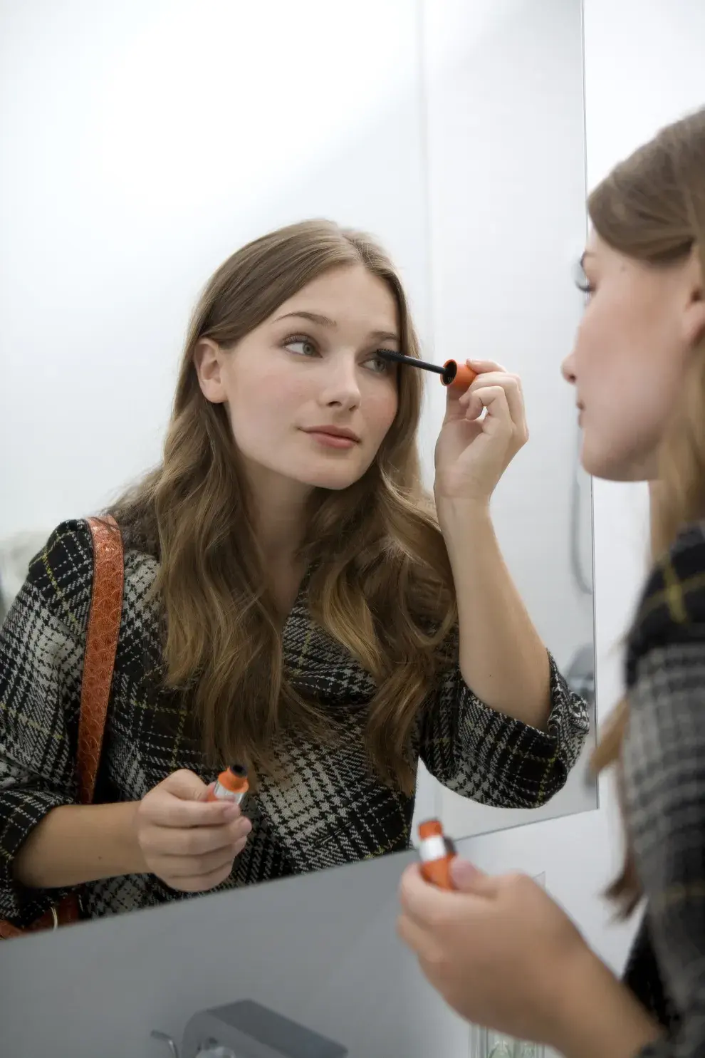 Pestañas a medida: cómo elegir la máscara ideal según tu mirada