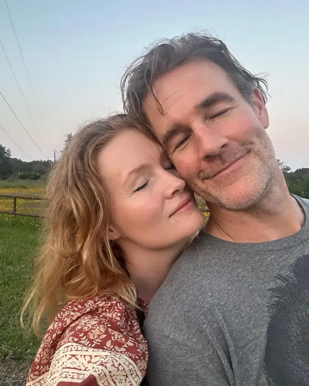 Quiénes son los 6 hijos de James Van Der Beek y su complicada situación económica