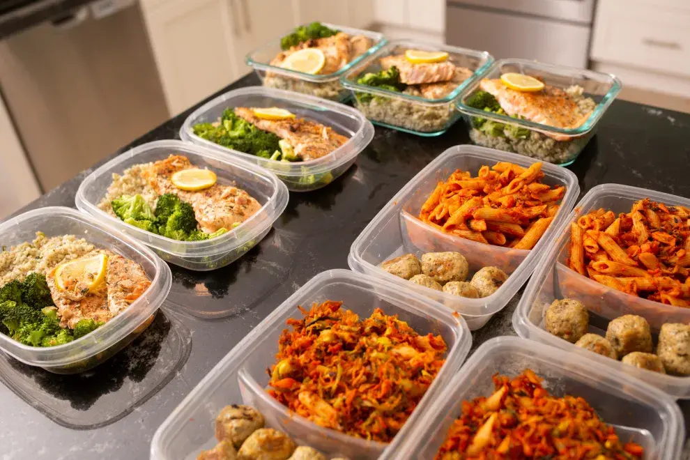 Meal prep para 5 días: menú fácil con 1 compra y 2 horas de cocina
