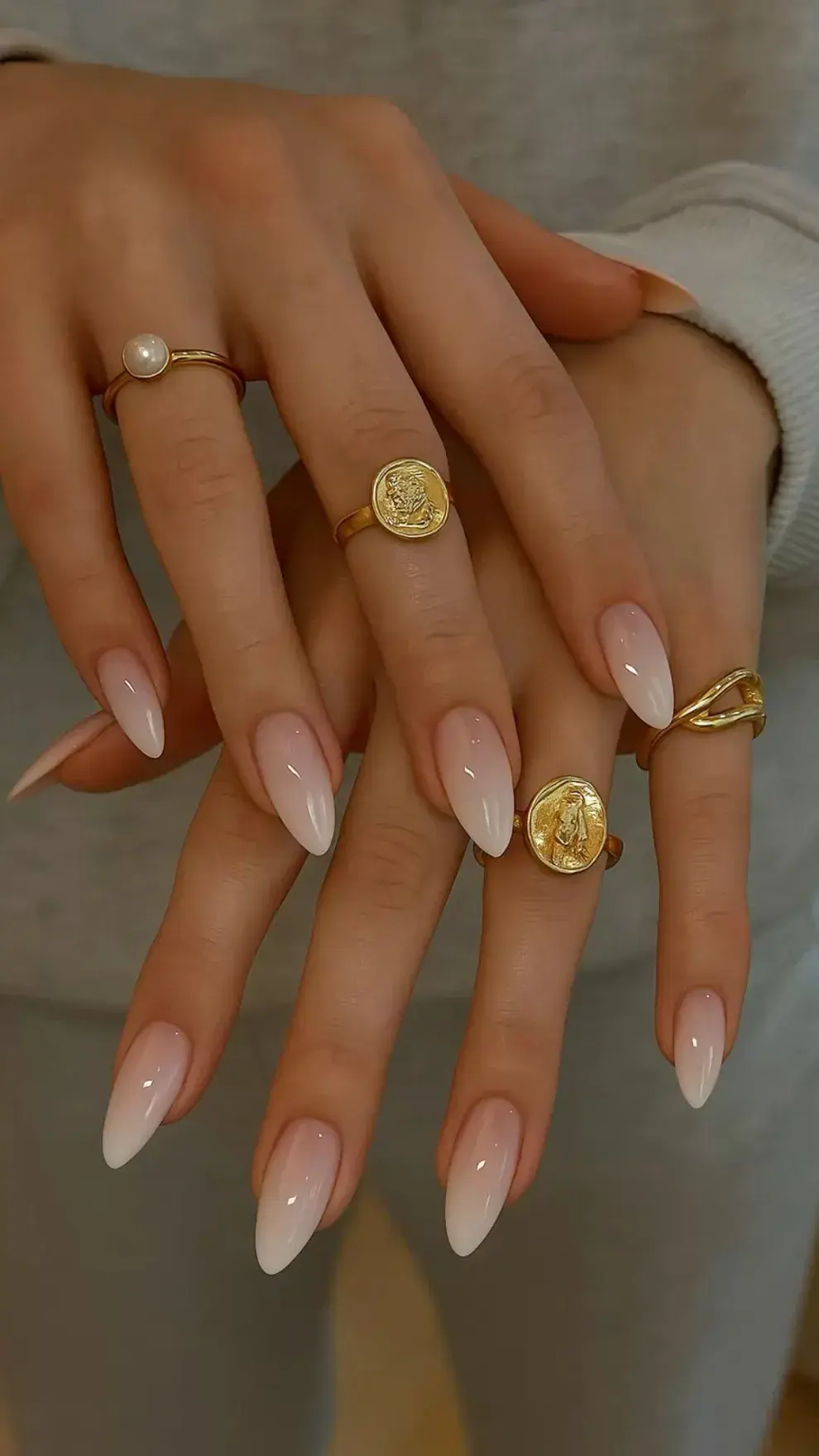  Las formas almendra, coffin (bailarina) o incluso stiletto suave requieren más mantenimiento. 