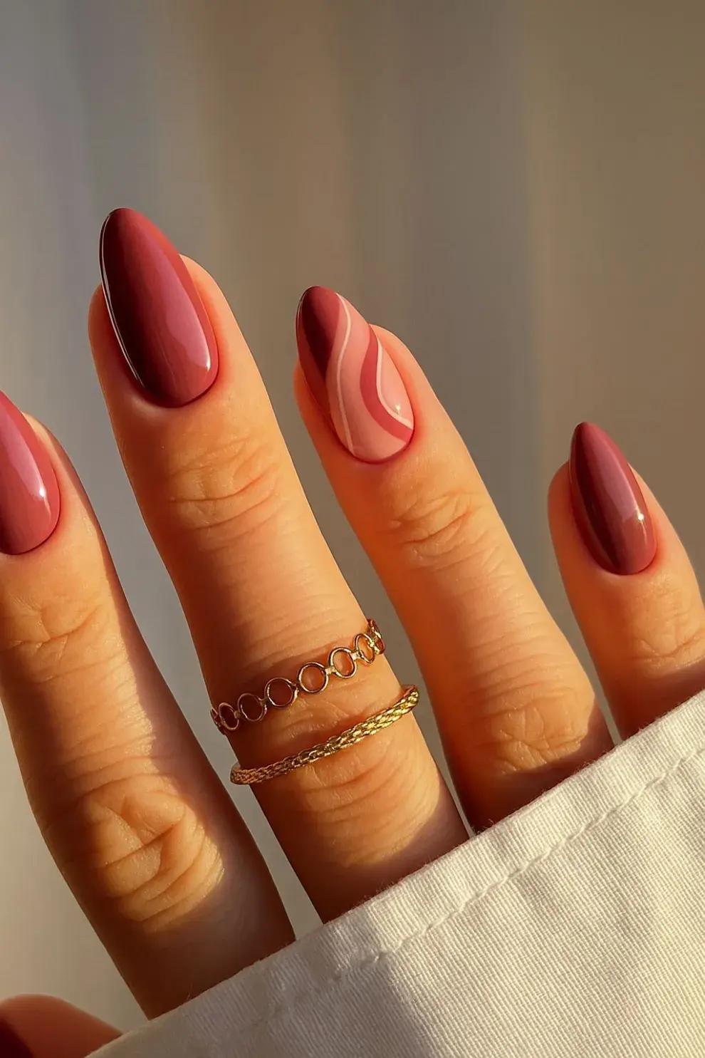 Este es el color de uñas que fue furor en los 2000 y es tendencia esta temporada