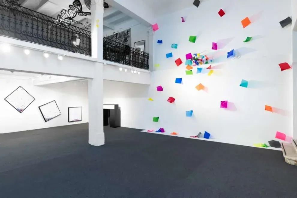 Serie papelitos y Papelitos de colores en Fin de Fiesta.