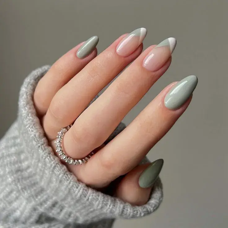 . Imagina un nail look que estiliza tus dedos sin interferir con tu rutina de teclados, llaves o café matutino